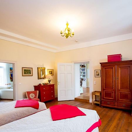 Villa Gutshaus Penzlin Meyenburg  Esterno foto